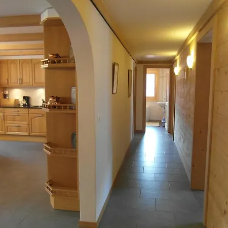 Les Promenades En Montagne Chateau-d'Oex